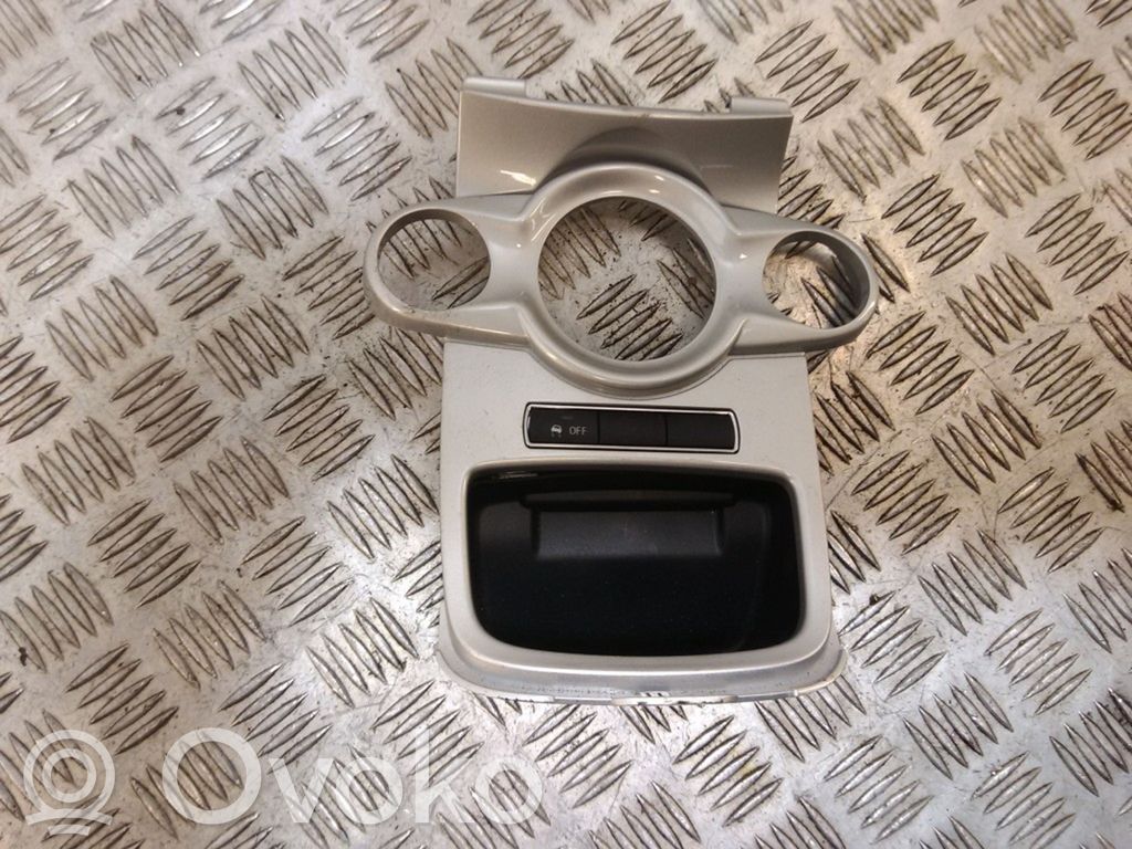 Ford Fiesta Moldura del climatizador/control de calefacción 