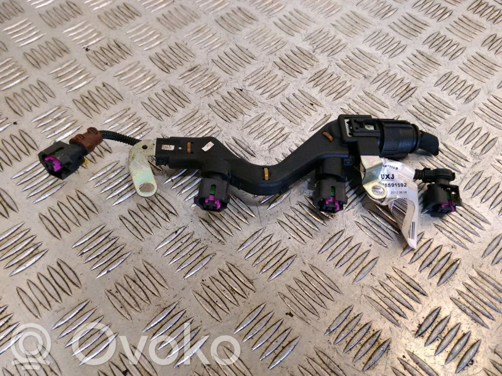 Opel Insignia A Wiązka wtryskiwaczy 