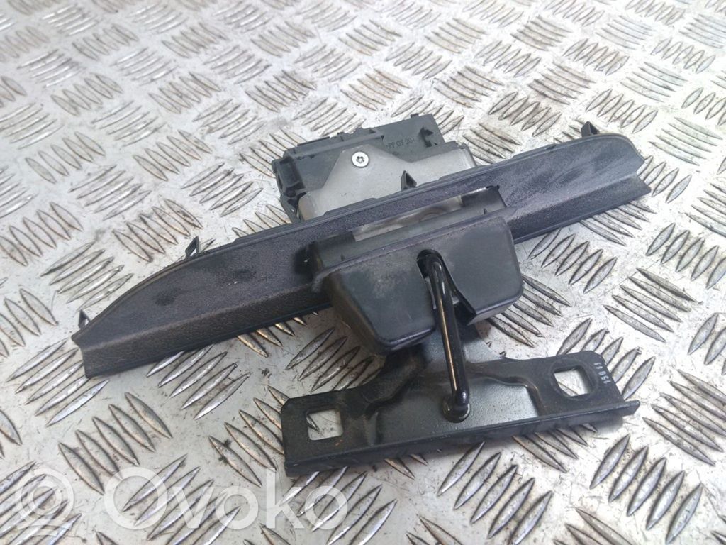 Ford Kuga I Tailgate window lock/catch/latch 