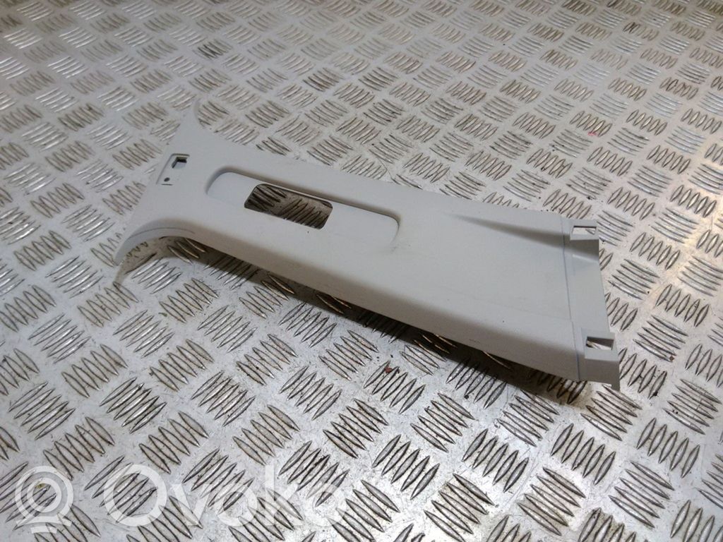 Ford Fiesta Kita salono detalė 