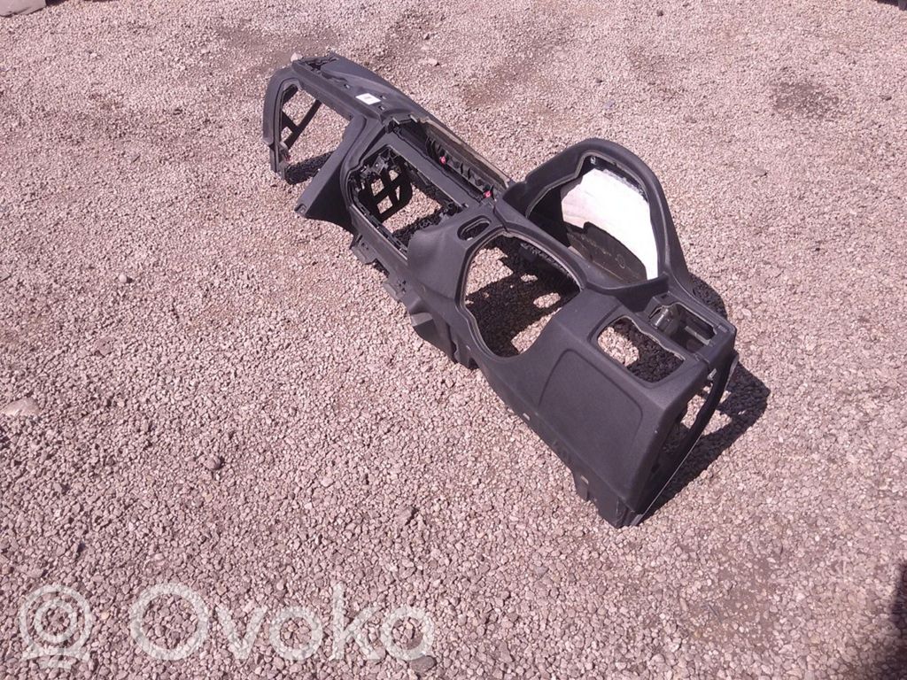 BMW 4 F32 F33 Kojelauta 