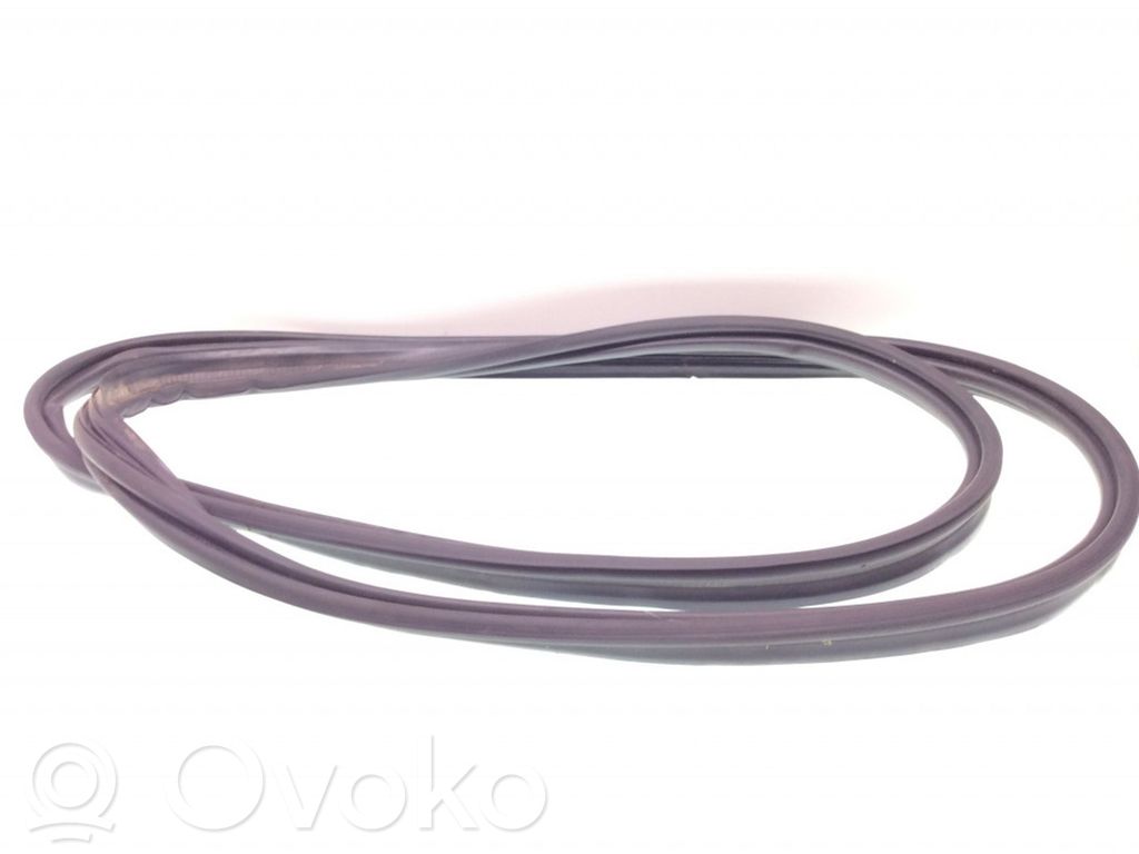 Volvo XC90 Seal rubber (tailgate) 