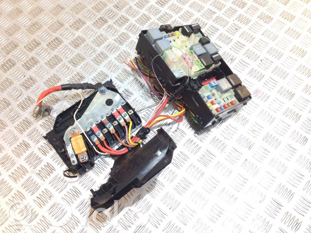 Fuse module   AV6T14A067AC