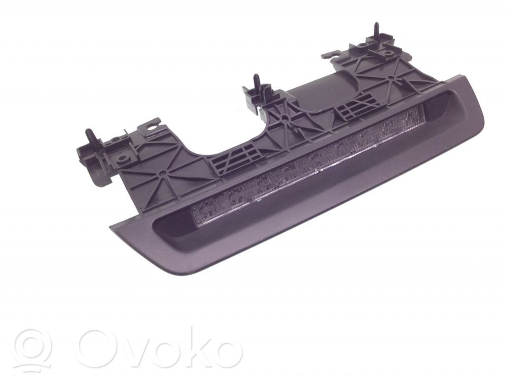 Dacia Duster Third/center stoplight 