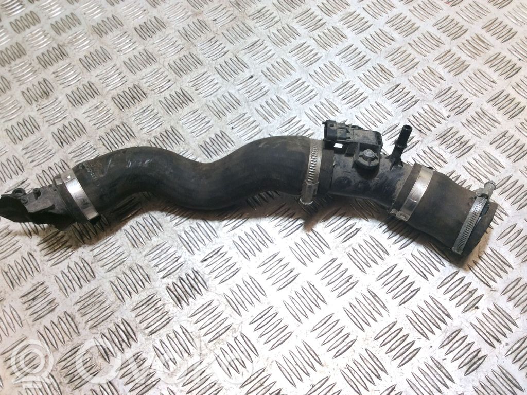 Ford Fiesta Engine coolant pipe/hose 