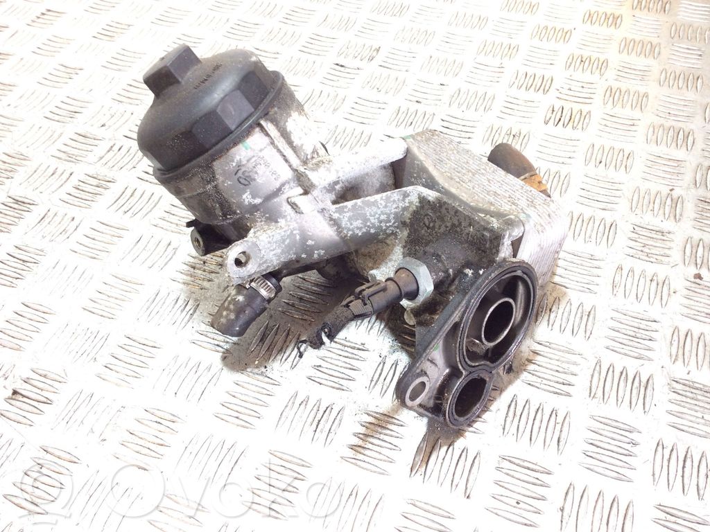 Opel Zafira B Oil filter mounting bracket 