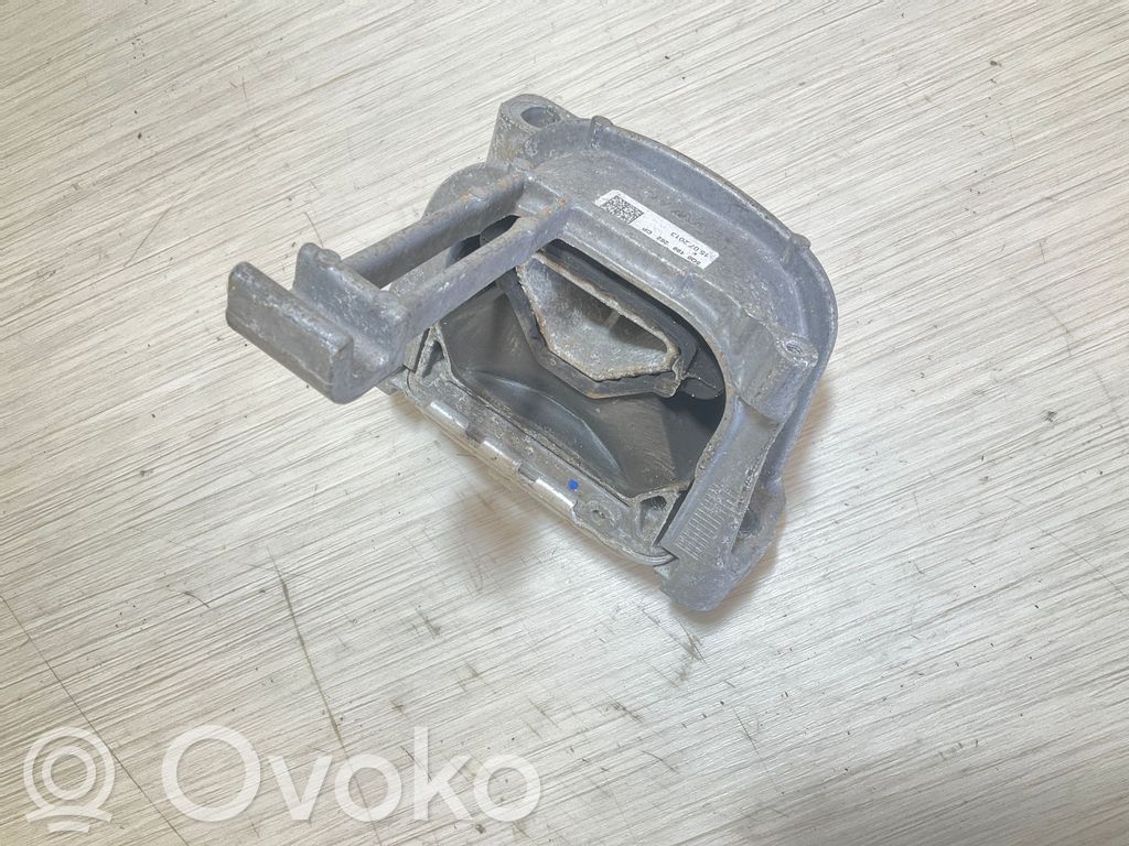 Audi Q2 - Engine mount bracket 