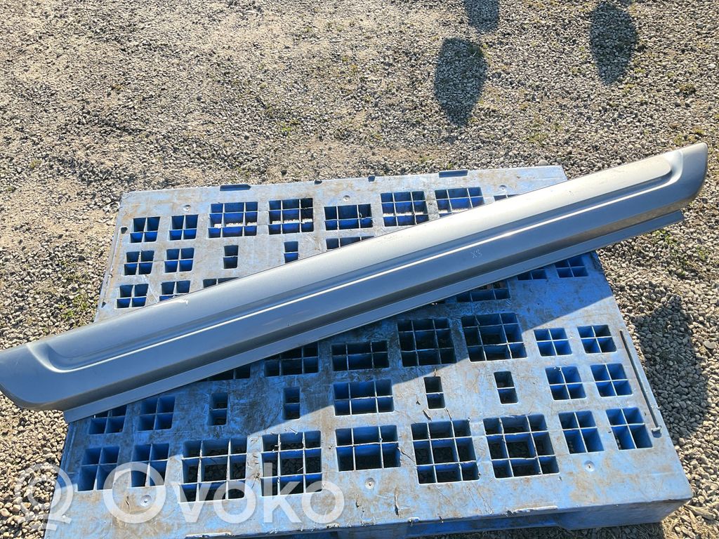 BMW X3 E83 Sill 