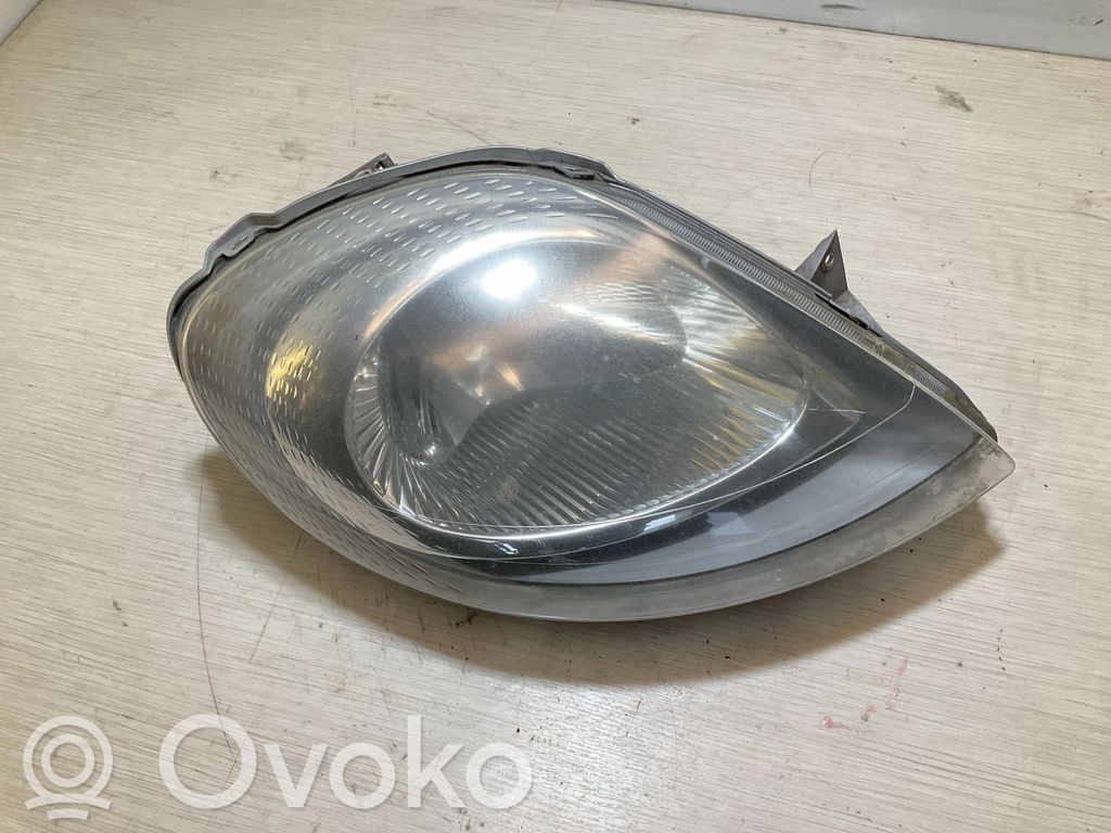 Opel Vivaro Scheinwerfer 