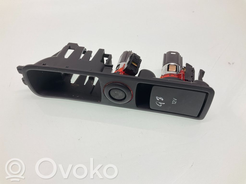 Audi Q3 8U Allume-cigare 
