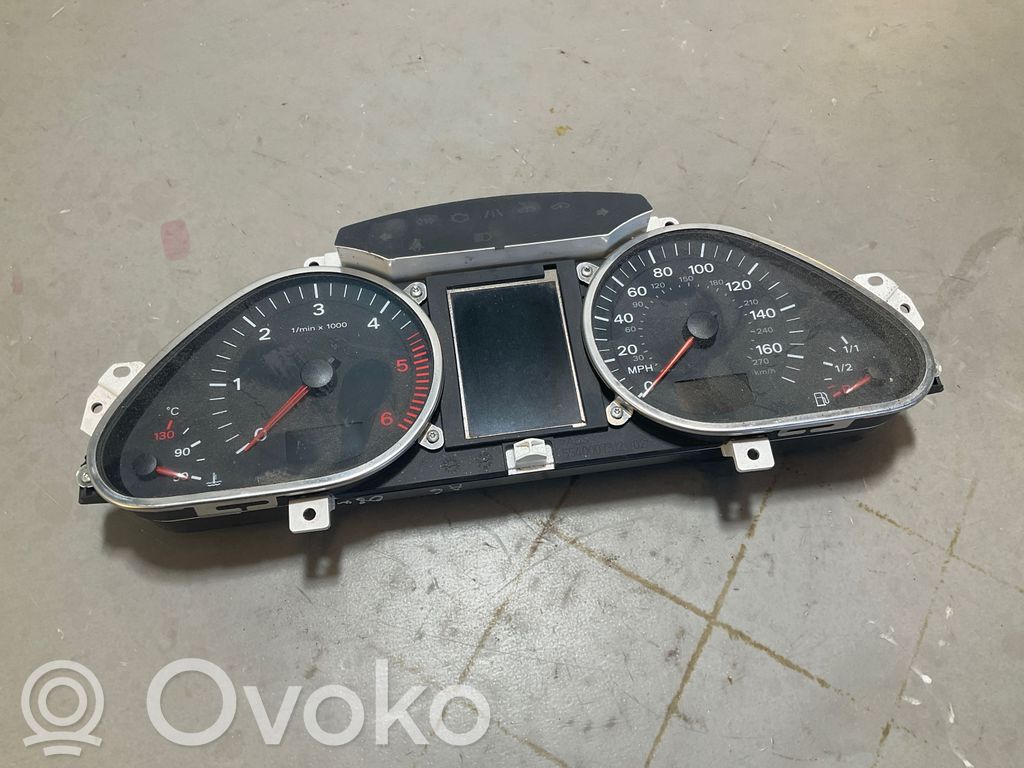 Audi A6 S6 C6 4F Licznik / Prędkościomierz 