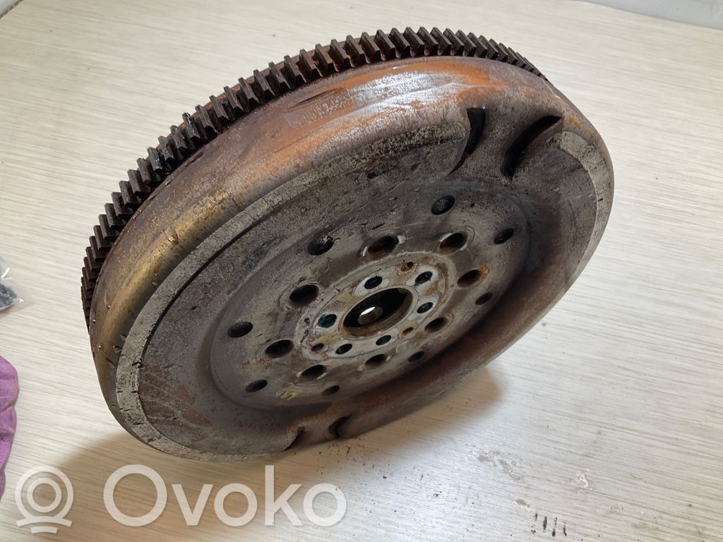 Audi Q3 8U Koło zamachowe 