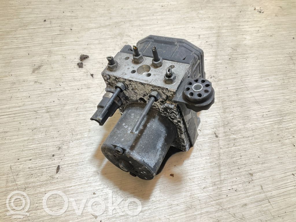 BMW 7 E65 E66 ABS Pump 