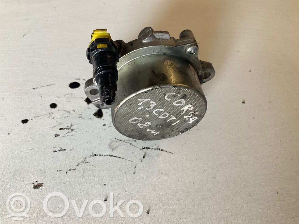 Opel Corsa D Pompă vacuum 