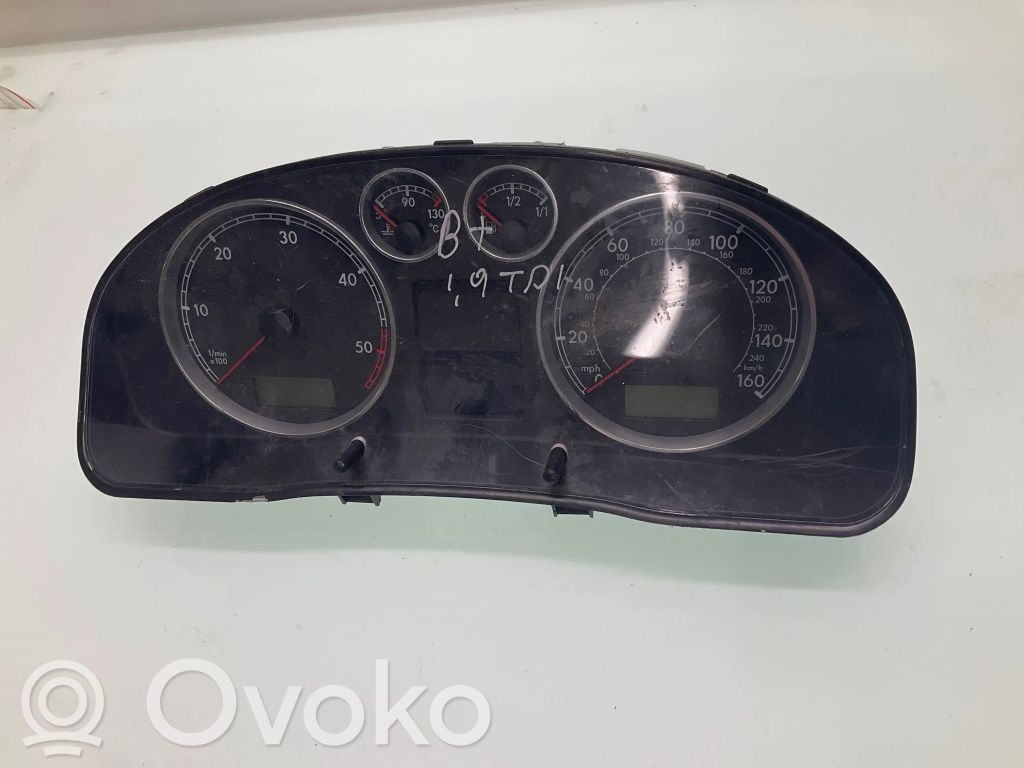 Volkswagen PASSAT B5 Nopeusmittari (mittaristo) 