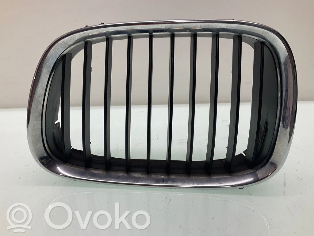 BMW 5 E39 Front grill 