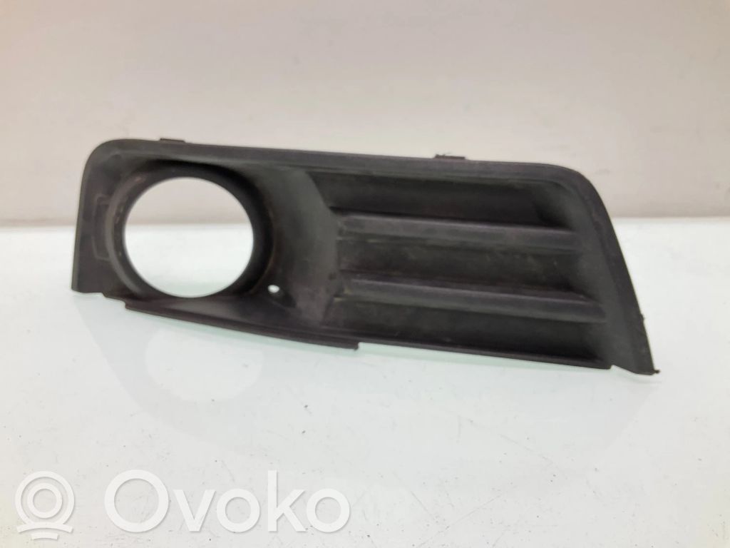 Ford Focus C-MAX Etupuskurin alempi jäähdytinsäleikkö 