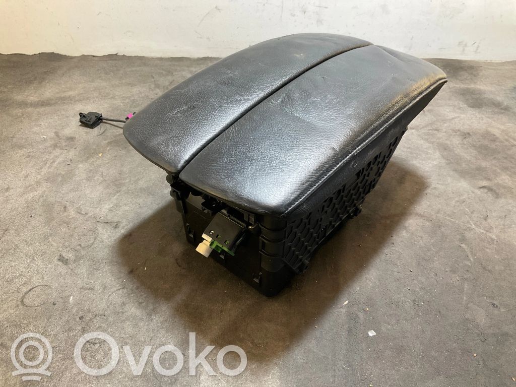 BMW X5 E70 Armrest 