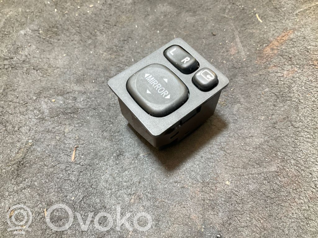 Wing mirror switch   183639,769747C