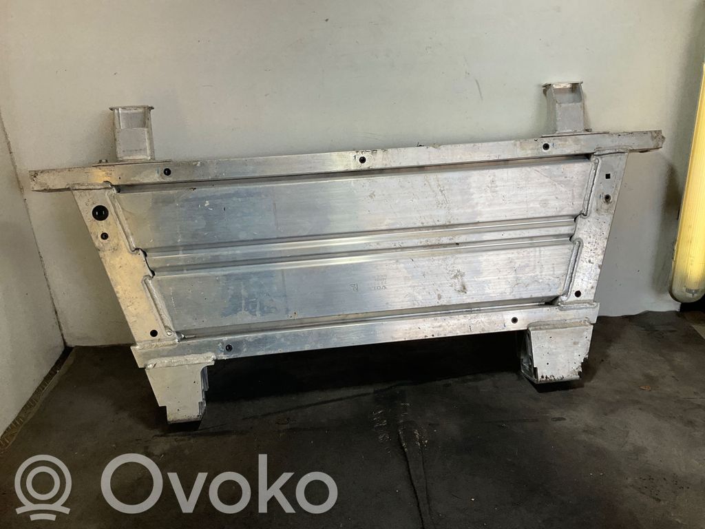 Volvo XC40 Etuakselin palkki 