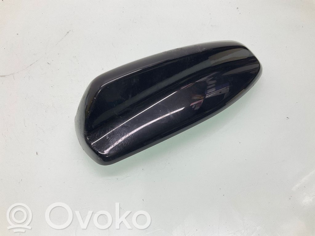 Volvo XC40 Kattoantennin (GPS) suoja 