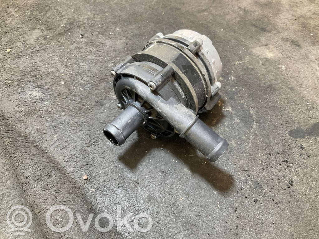 Volvo XC40 Pompa cyrkulacji / obiegu wody 