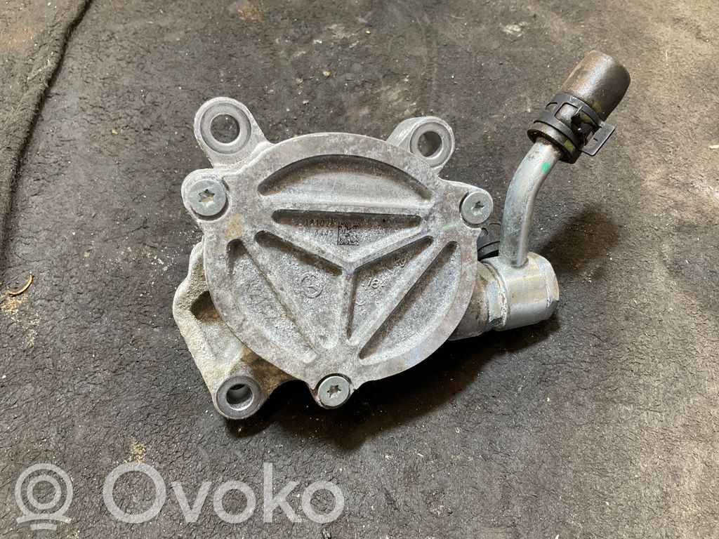 Vacuum pump   181026