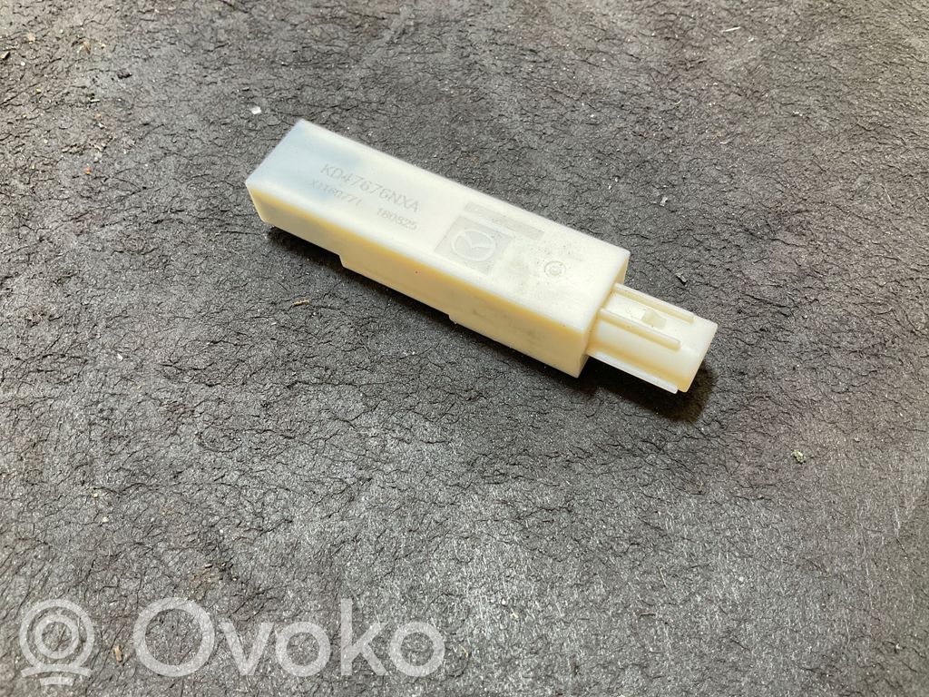 Keyless system antenna   KD47676NXA,X1T60771,180825