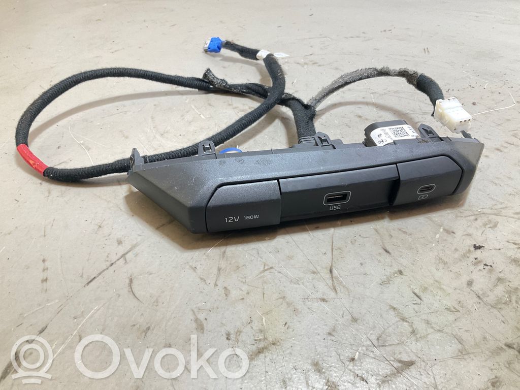 KIA Niro Connettore plug in USB 