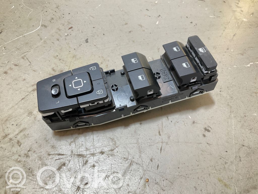 KIA Niro Electric window control switch 