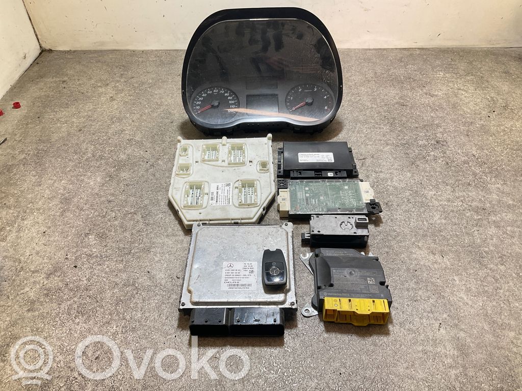 Mercedes-Benz Sprinter W907 W910 Kit cu ECU motor și set închidere uși 