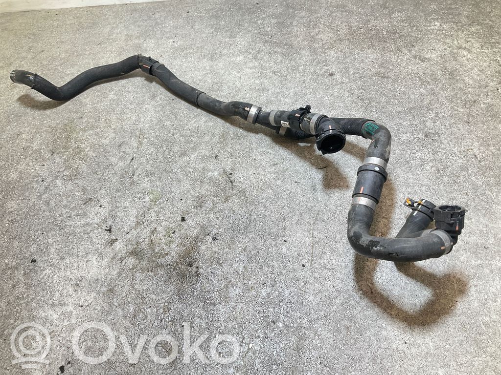 BMW iX3 Conductă/furtun lichid de răcire motor 