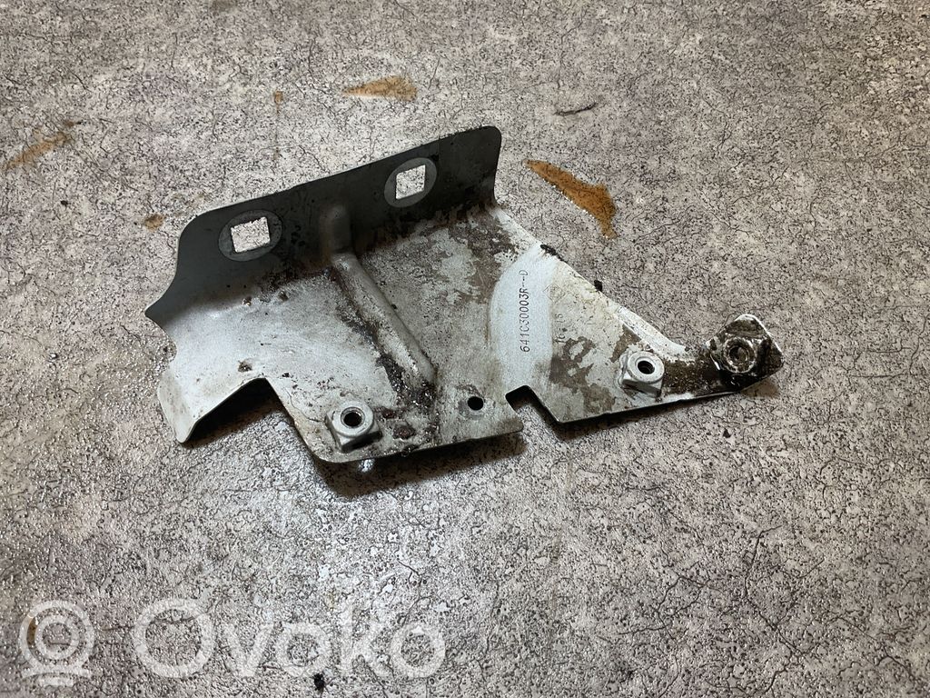 Opel Movano B Spārna stiprinājums 