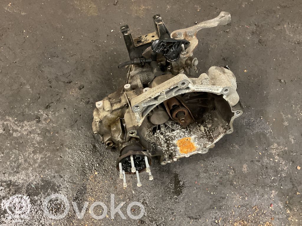 Skoda Rapid (NH) Scatola del cambio manuale a 5 velocità 