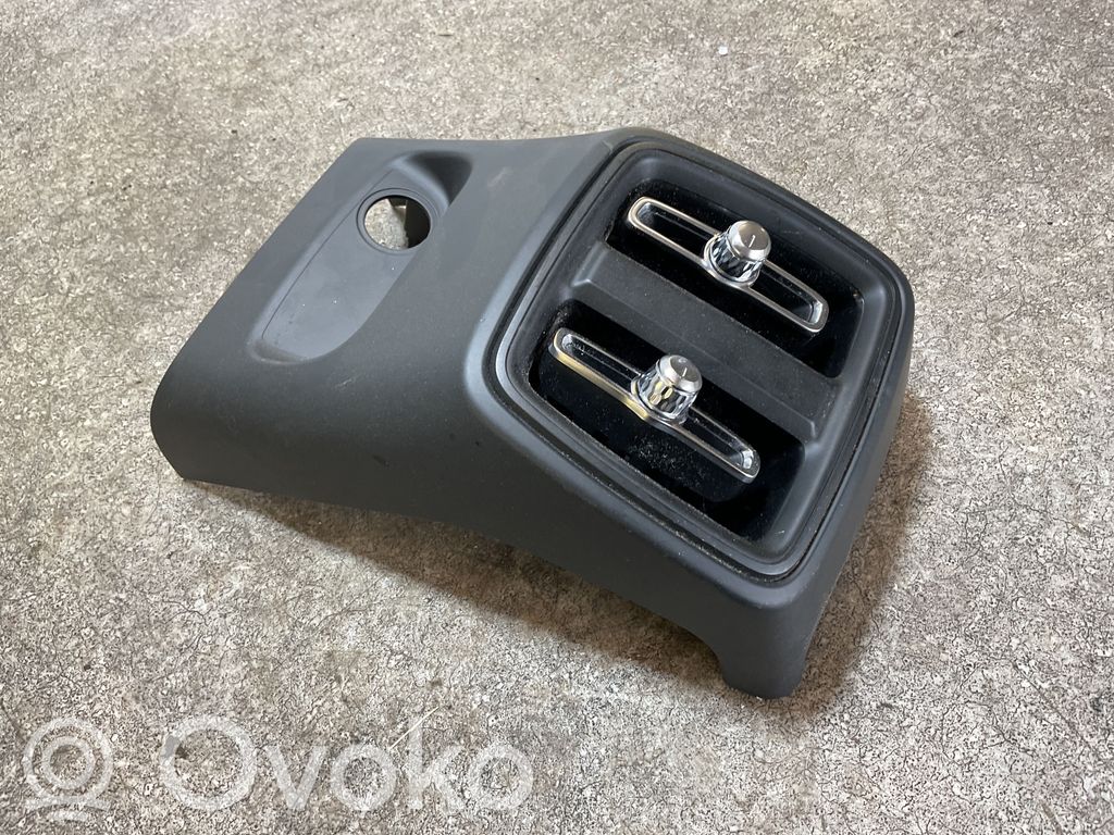 Volvo XC40 Kratka nawiewu tylna tunelu środkowego 