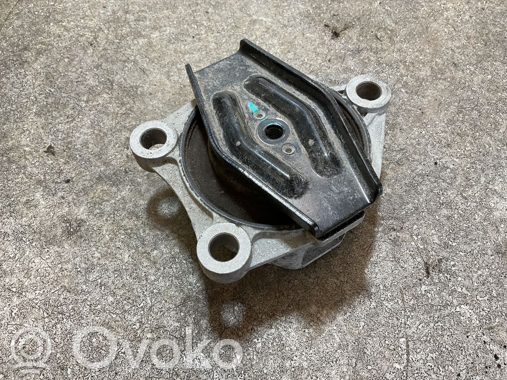 Volvo XC40 Wspornik / Mocowanie silnika 