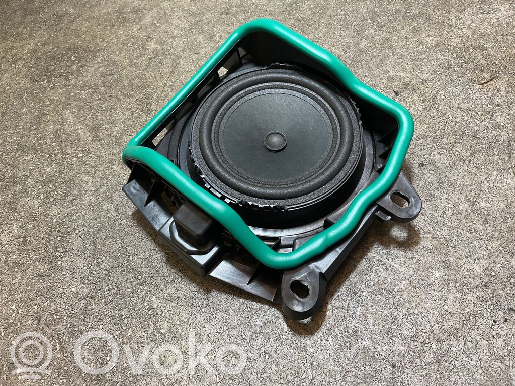 BMW 3 G20 G21 Głośnik niskotonowy 