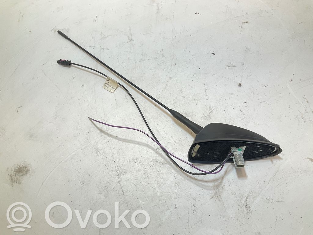 Mercedes-Benz Sprinter W906 GPS-pystyantenni 