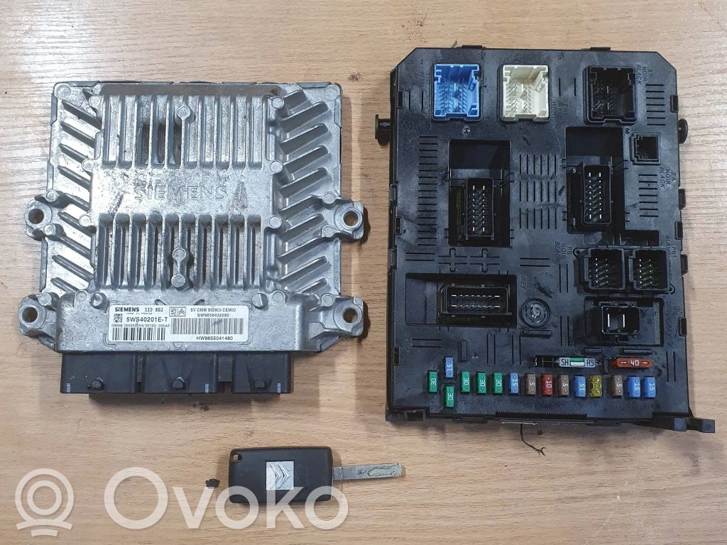 Citroen C4 I Engine control unit/module 