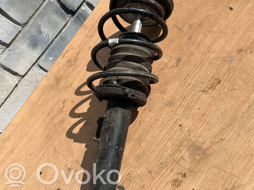 BMW 1 E82 E88 Front shock absorber/damper 