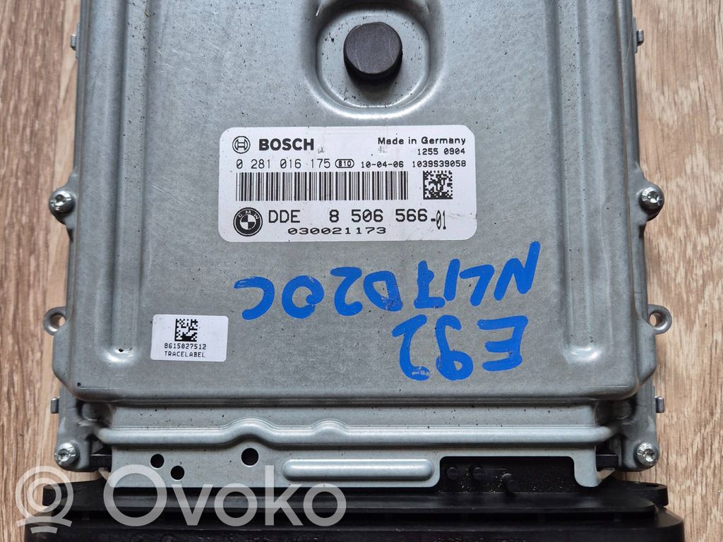 BMW 3 E92 E93 Moottorin ohjainlaite/moduuli 
