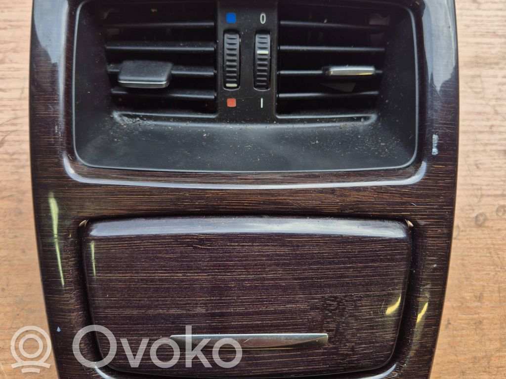 BMW 3 E92 E93 Oro grotelės gale 