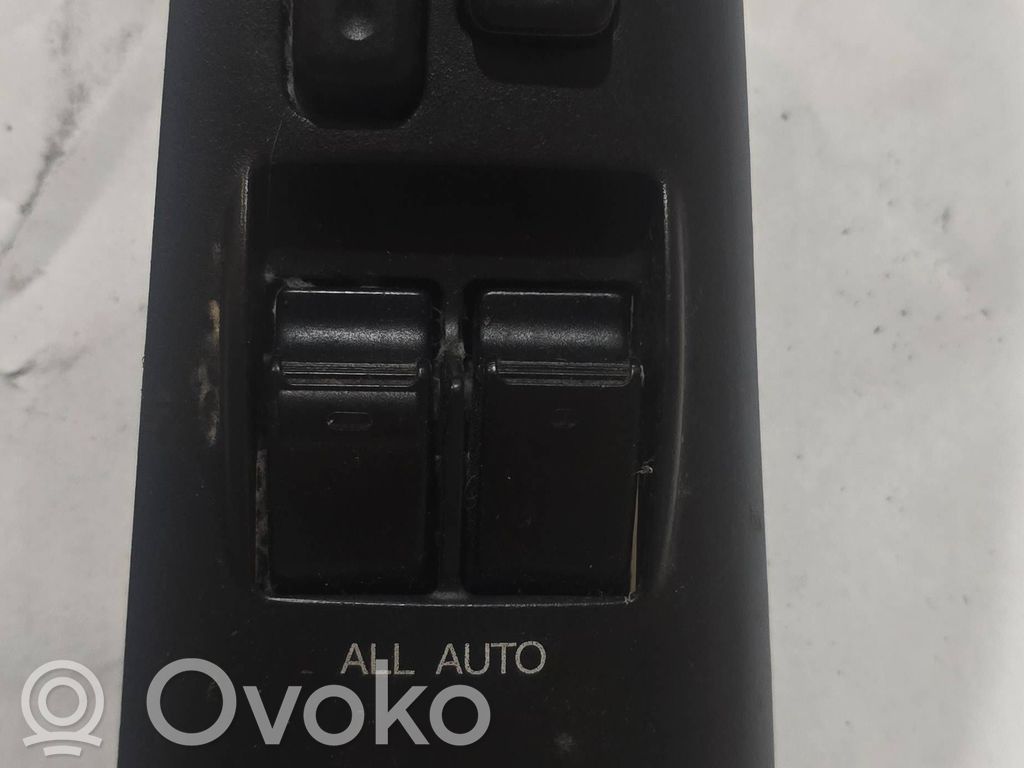 Toyota Corolla E120 E130 Electric window control switch 