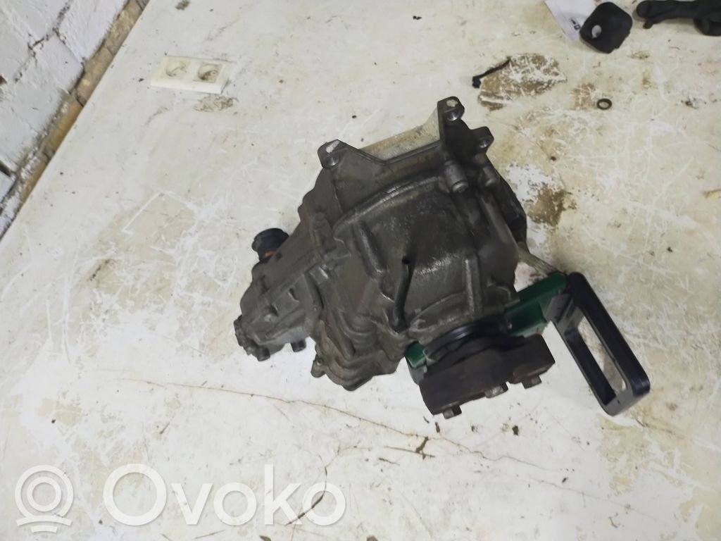 BMW X3 F25 Skrzynia rozdzielcza / Reduktor 