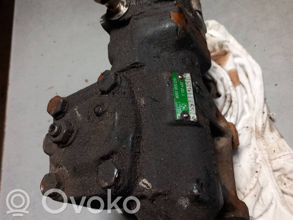 BMW 5 E34 Vairo kolonėlė 
