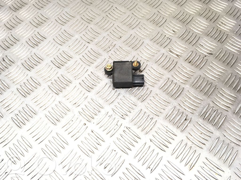 Toyota Corolla Verso AR10 Airbagsensor Crashsensor Drucksensor 