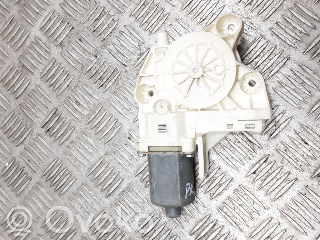 Ford Focus Front door window regulator motor 