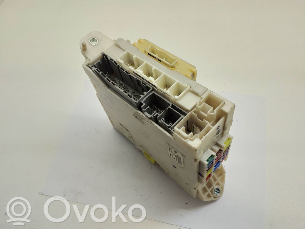Módulo de fusible   103210135,99950W,2482OW,8273053026
