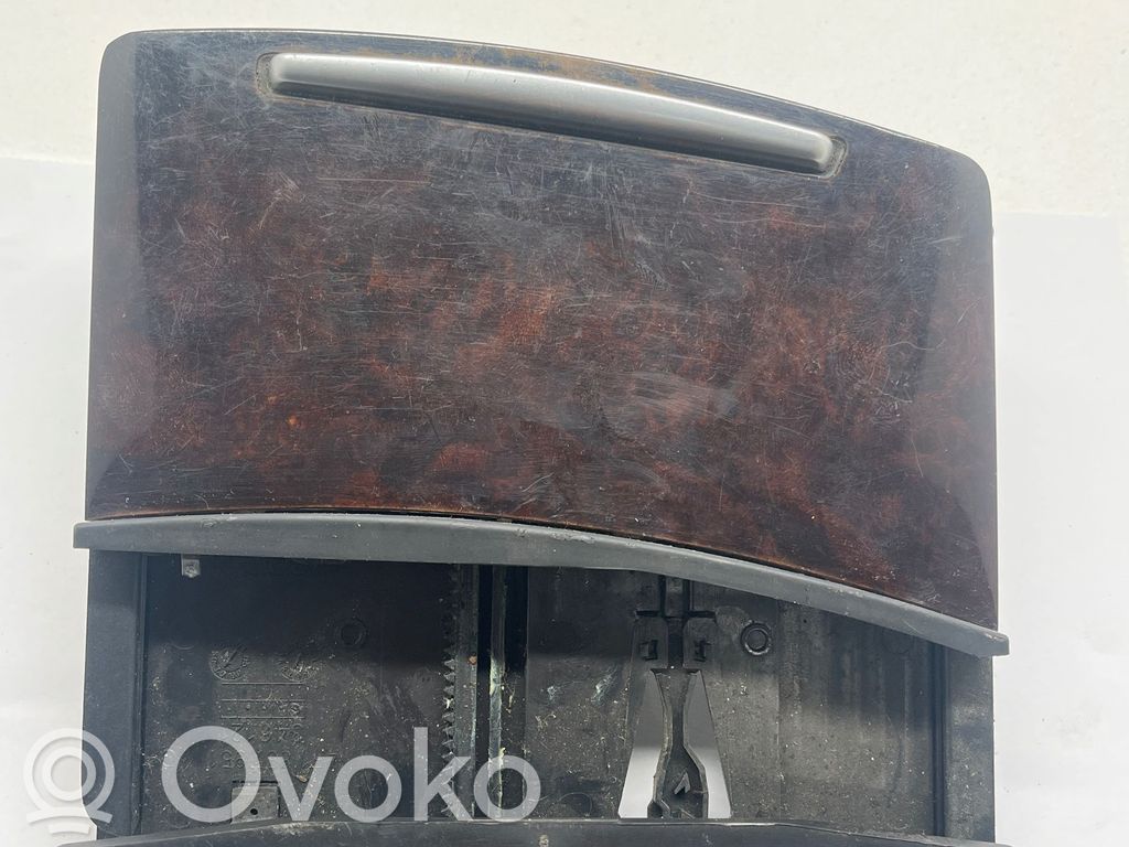 Audi A6 S6 C6 4F Popielniczka deski rozdzielczej 