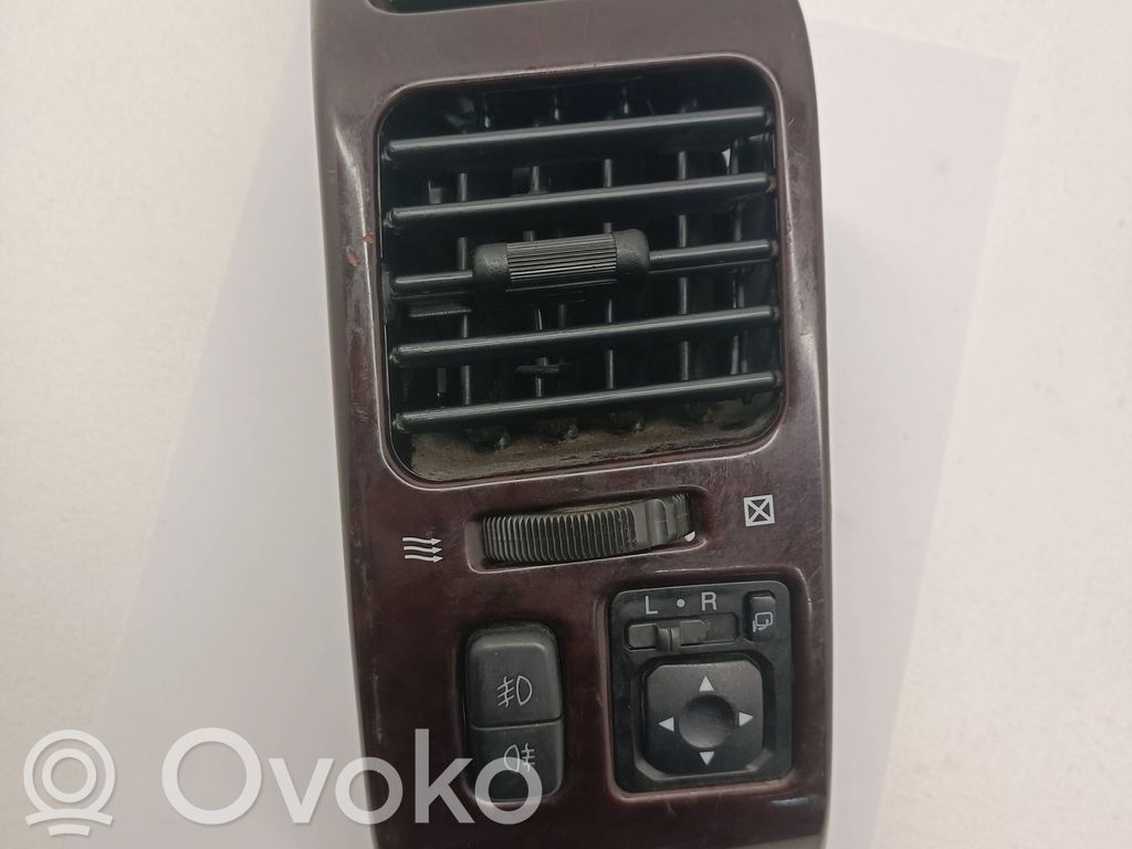 Mitsubishi Pajero Šoninės oro grotelės 